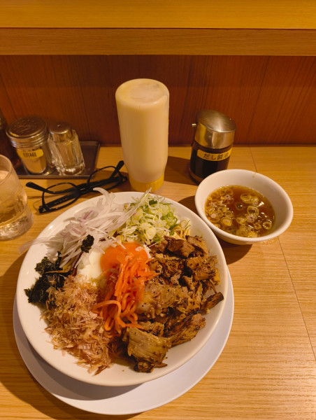 「特製まぜそば+大盛　1100円」@中華そば やなぎやの写真