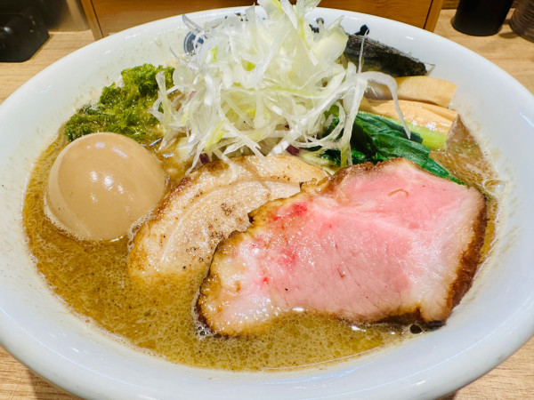 「特製焼あご煮干し塩らぁめん【1300円】」@焼あご煮干しらぁめん 碧猫の写真