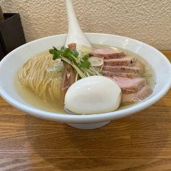 チャーシューメン（鶏ガラ×塩）