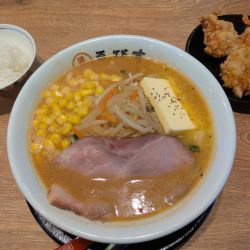 バターコーン味噌󠄀(並盛)＋半ライス＋旨塩唐揚げ(1個)