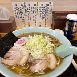 手打ち中華そば大盛850円