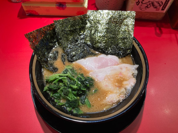 「ラーメン」@家系ラーメン 王道乃印 新橋店の写真
