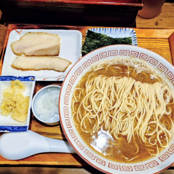 「烏賊(いかの身肉入)」@炭火焼濃厚中華そば 奥倫道の写真