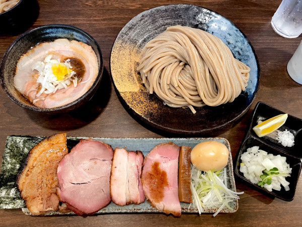 「特製スープ増しつけ麺 大盛り」@麺屋みつば＋クローバーの写真