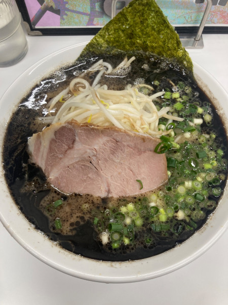 「黒らーめん」@ぶたまるきの写真
