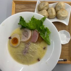A麺　鶏白湯　1,000円