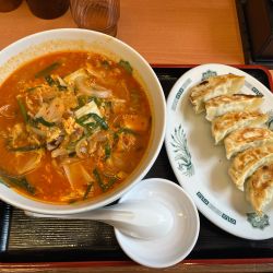 チゲ味噌ラーメン餃子セット1070円