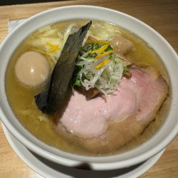 塩らぁ麺　1200 (ワンタン、味玉追加)