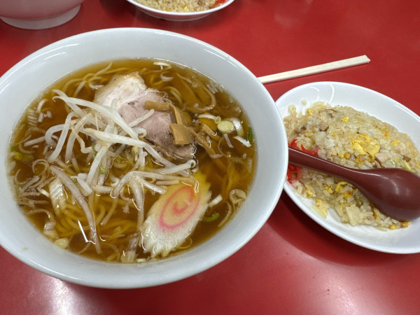 「ラーメン半炒飯　1080」@萃寿 船堀支店の写真