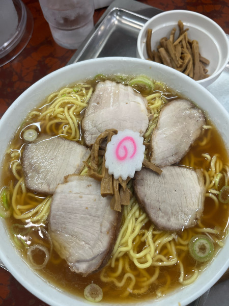 「チャーシュー麺大盛り➕メンマ」@赤坂味一の写真