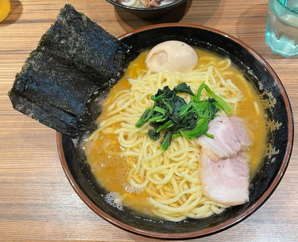 「ラーメン」@横浜らーめん渡来武 総本店の写真