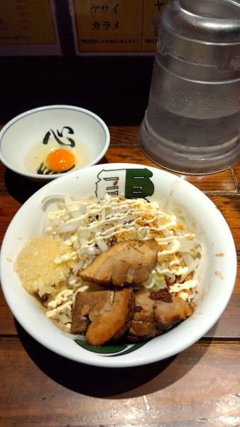 「汁無しそば(ミニ)+チーズ×2」@雷 船橋駅前店の写真