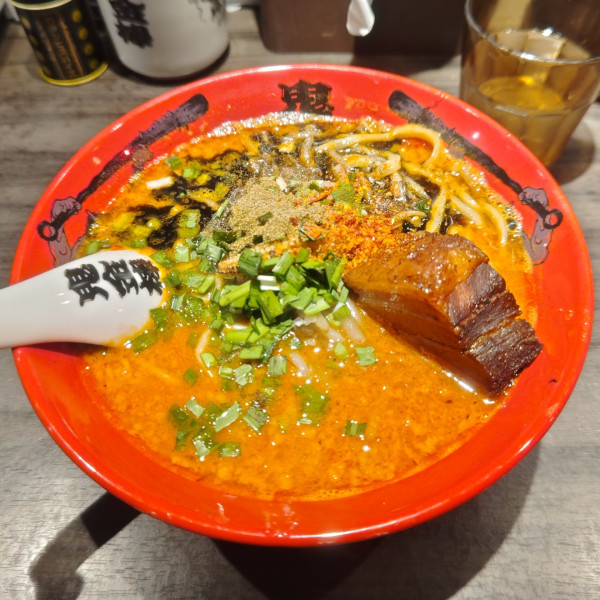 「カラシビ味噌らー麺 (カラ増し シビ増し)」@カラシビ味噌らー麺 鬼金棒の写真