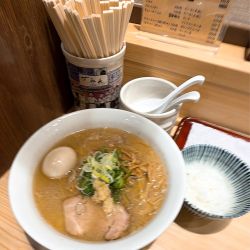 味噌ラーメン1200味玉200ちょい飯50