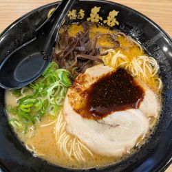 黒ラーメン＋替玉¥970