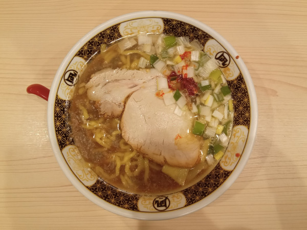 「凄い！煮干しらー麺（醤油）」@鮨とラーメン うおがしや 鶴屋町店の写真