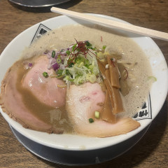 麺やゼットンの画像