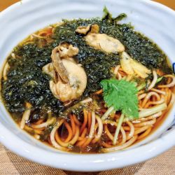 牡蠣と国産海苔そば