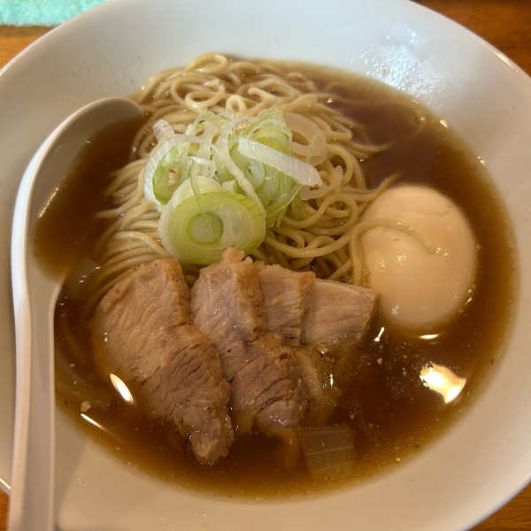 「比内鶏肉そば＋味玉」@自家製麺 伊藤の写真