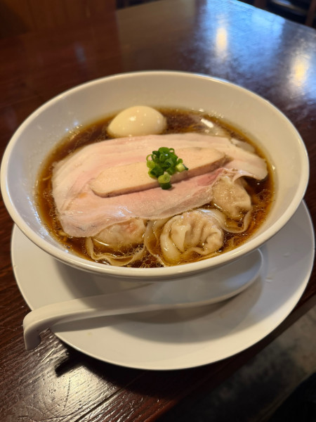 「特製醤油らーめん1390円」@らーめん 本竈の写真