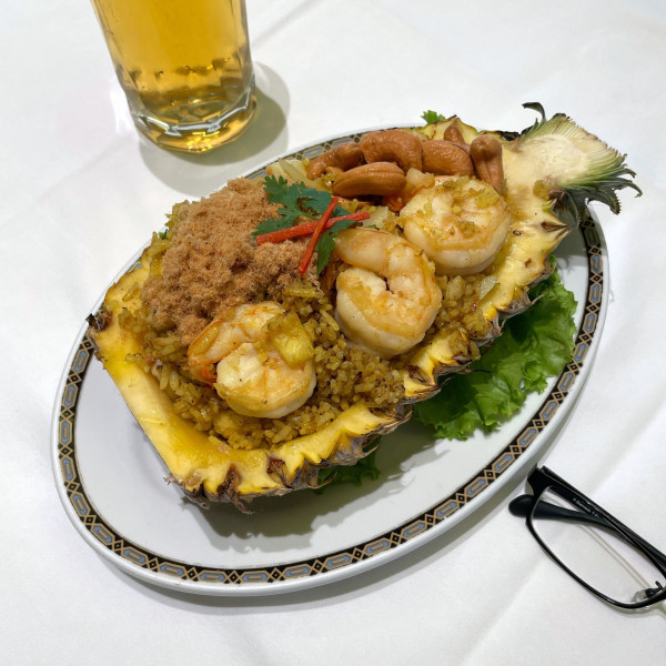 「Pineapple fried rice　ข้าวอบสับ」@Methavalai Sorndaengの写真