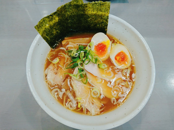 「特製しょうゆラーメン」@3104丁目の写真