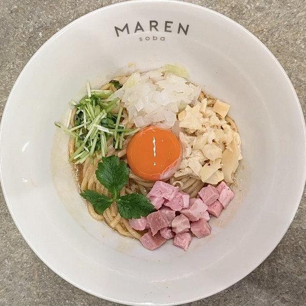 「しょうゆまぜそば」@soba MAREN 渋谷店の写真