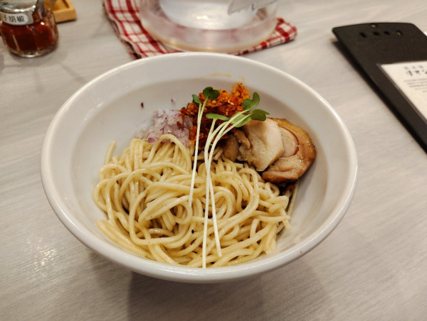 「和え麺（旨辛）」@鶏塩麺リオンの写真