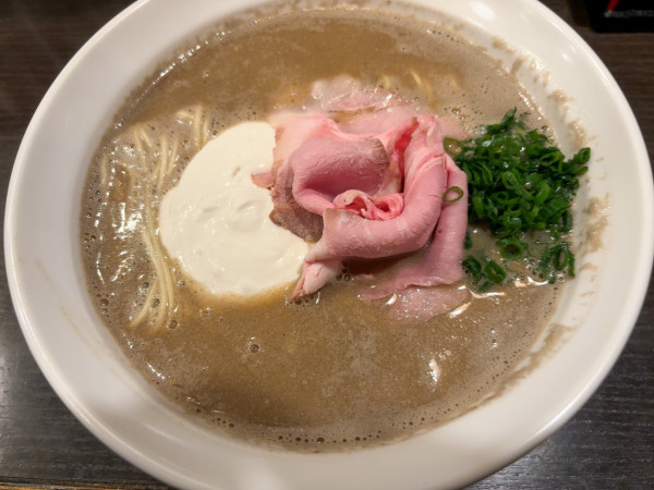 「紅ズワイガニと白子の合わせそば」@灰汁中華 丿貫 福富町本店の写真