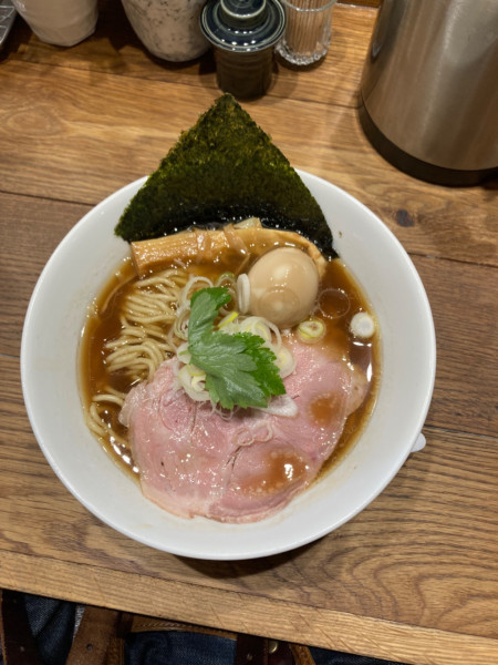 「名物中華そば(大盛り)」@本町製麺所 中華そば工房の写真