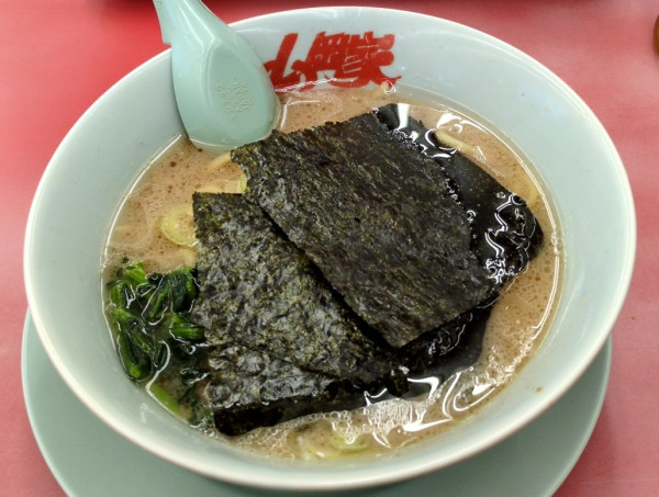 「醤油ラーメン」@ラーメン山岡家 木更津店の写真