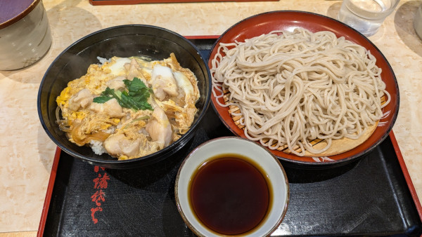 「親子丼セット、大盛」@小諸そば 小伝馬町店の写真