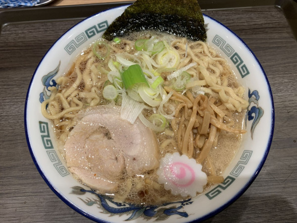 「らーめん」@舎鈴 JRさいたま新都心ビル店の写真