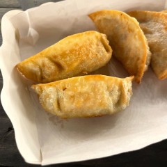 Food Truck on the beachの画像