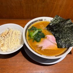 ラーメン並950円 ライス並100円