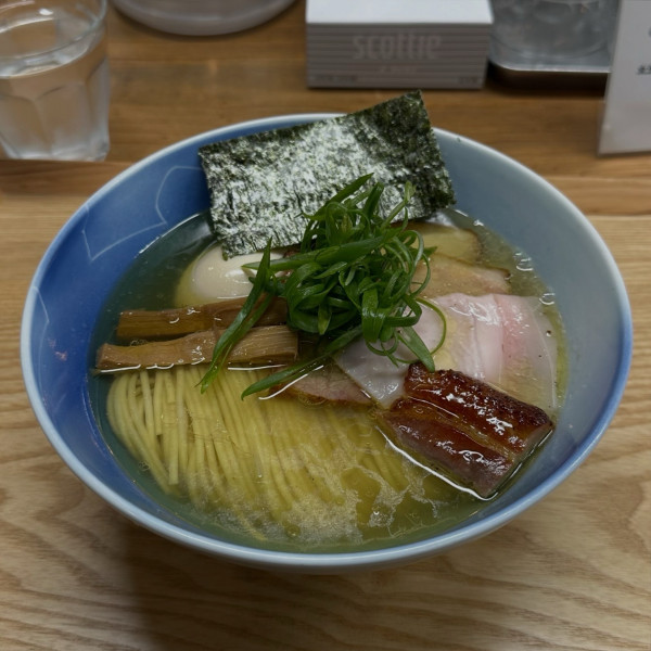 「塩そば味玉」@YOKOKURA STOREHOUSEの写真