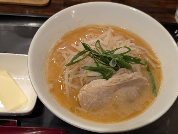 「限定味噌ラーメンバタートッピング」@中華蕎麦しげ田の写真
