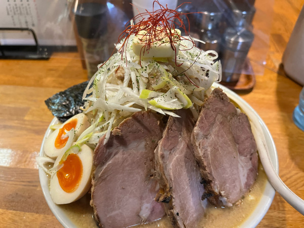 「【限定】清湯味噌バターコーン+特製トッピング」@麺屋 鶏口の写真