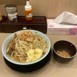 ラーメン300g 1100円