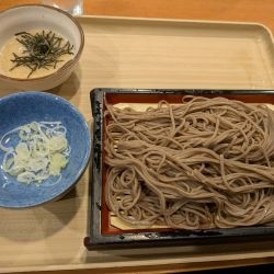 とろろせいろそば899円