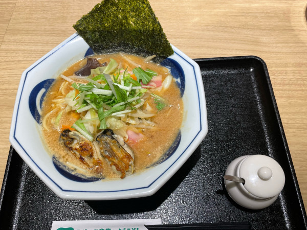 「牡蠣ちゃんぽん味噌(2個入り100g)¥1,030」@長崎ちゃんぽん  リンガーハット 新横浜北口店の写真