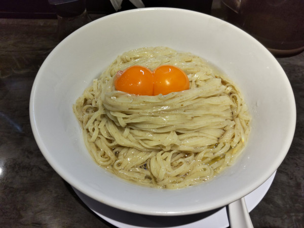 「卵かけ麺 大 900円」@拉麺 名もなき店の写真