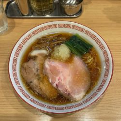 中華そば（900円）