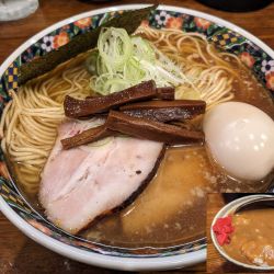 奈つやの中華そば+味玉+茶碗カレー