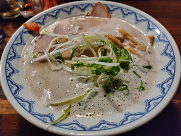 「塩豚骨中華そば」@きまぐれ八兵衛 安曇野本店の写真