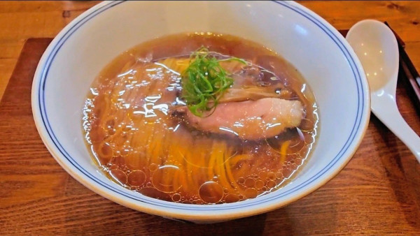 「醤油らぁ麺」@Ramen FeeLの写真