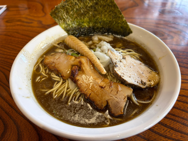 「濃厚中華そば」@中華そば あたりの写真