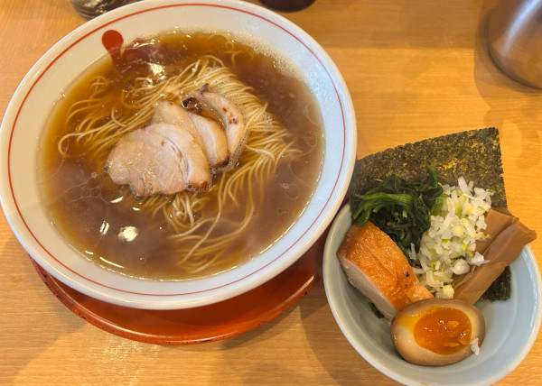 「特製醤油中華そば 1100円」@中華そば はし本の写真