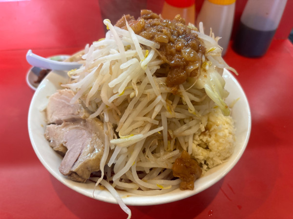 「辛ラーメン 200g（全増しコール）」@豚ゆうの写真