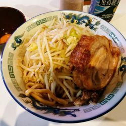 味噌キムチ（S）980円 他（巻きブタは撮影用）